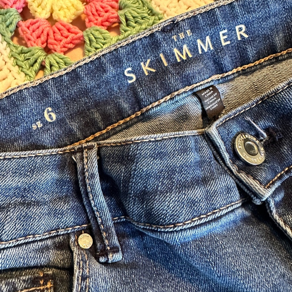 White House Black Market Blue Jeans Size 6